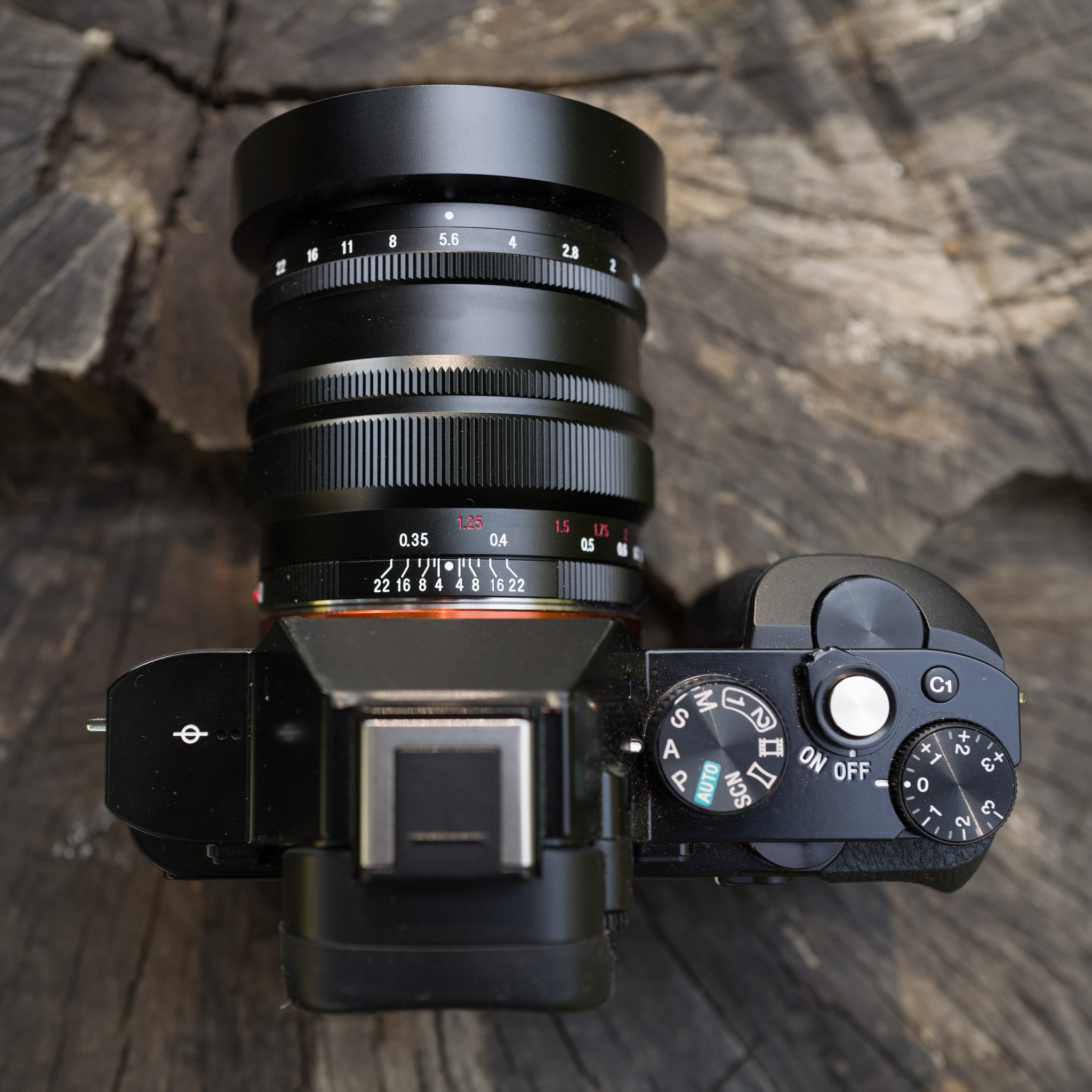 Voigtlander Nokton 40mm f/1.2 SE